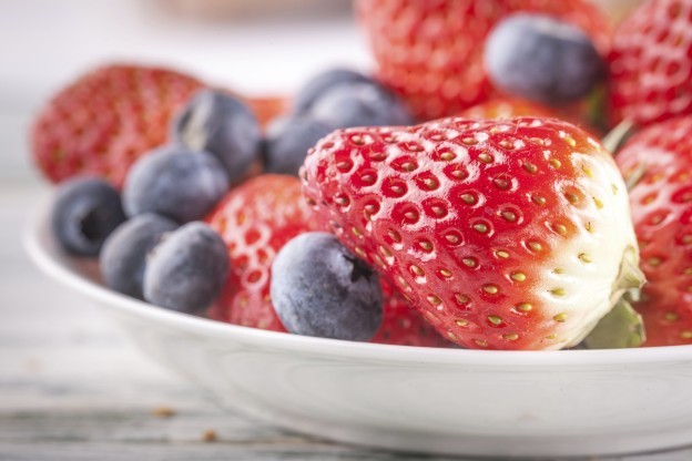 La dieta dei frutti rossi per dimagrire facendo il pieno di vitamine