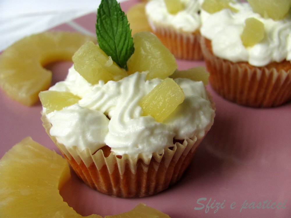 cupcake all&amp;#39;ananas